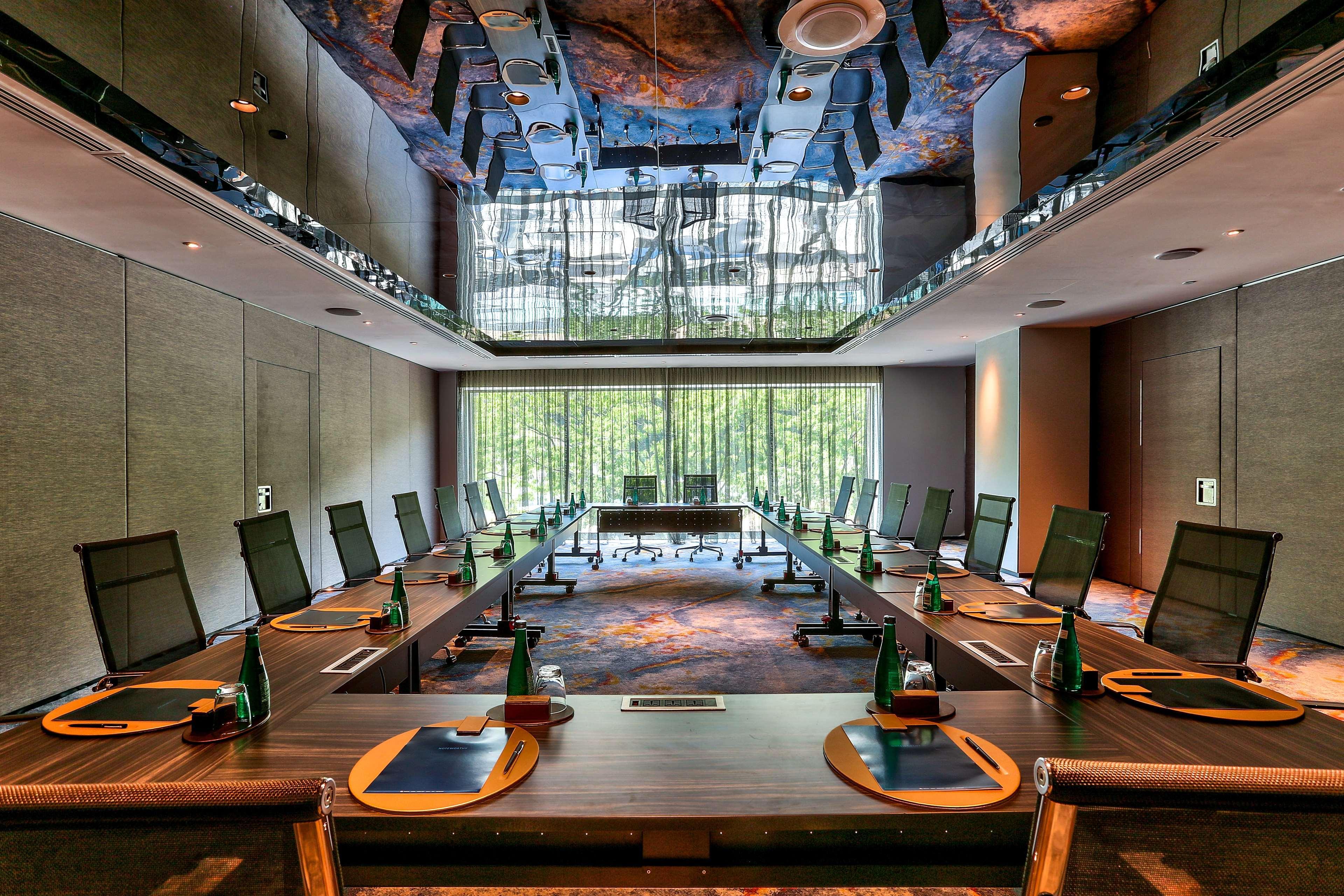 Hotel Hilton Kota Kinabalu Exterior foto Meeting room at the Mandarin Oriental, Munich
